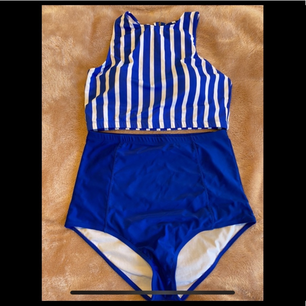 Swim suit